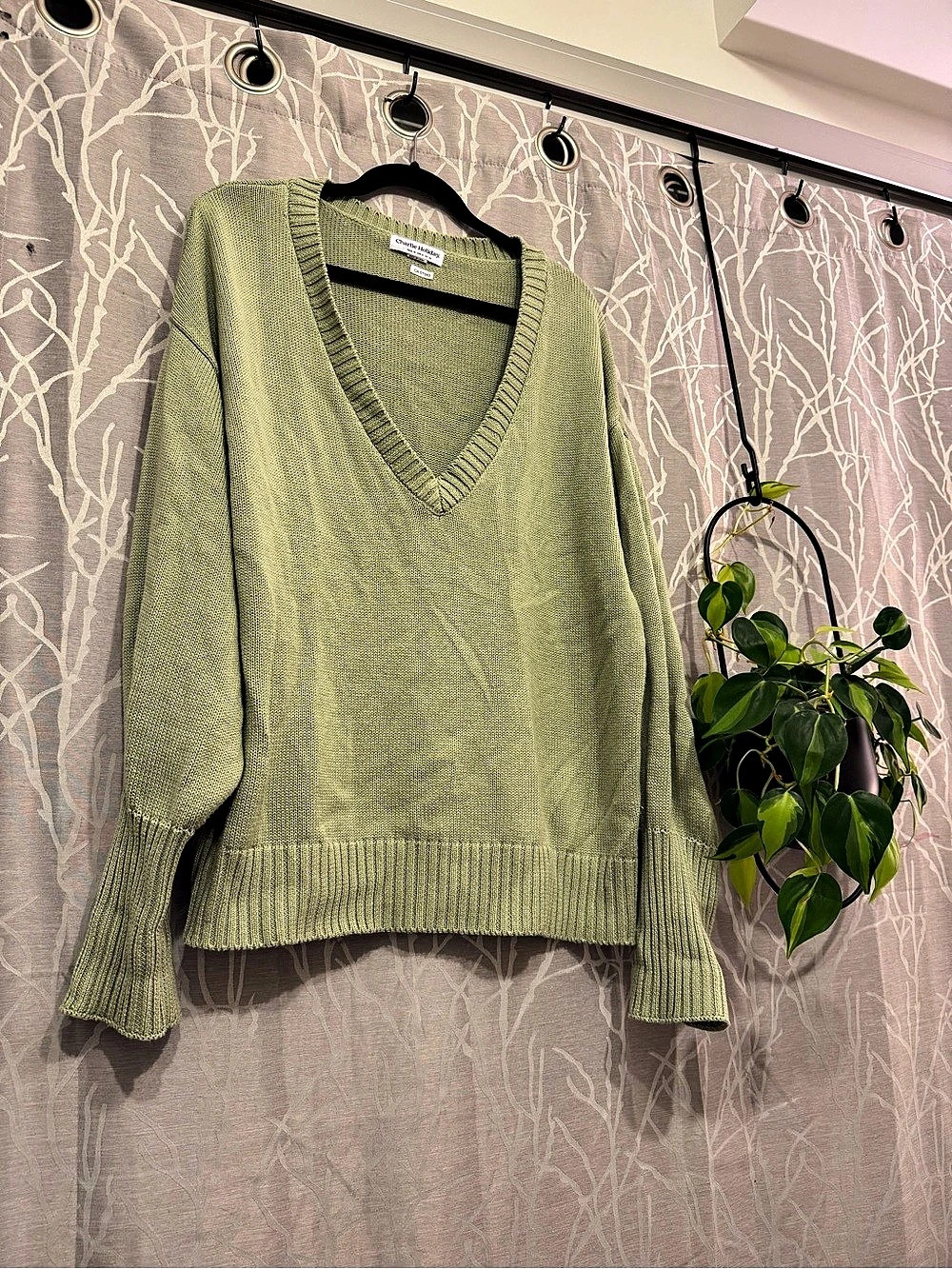 Charlie Holiday Blanche V-Neck Balloon-Sleeve Jumper Green